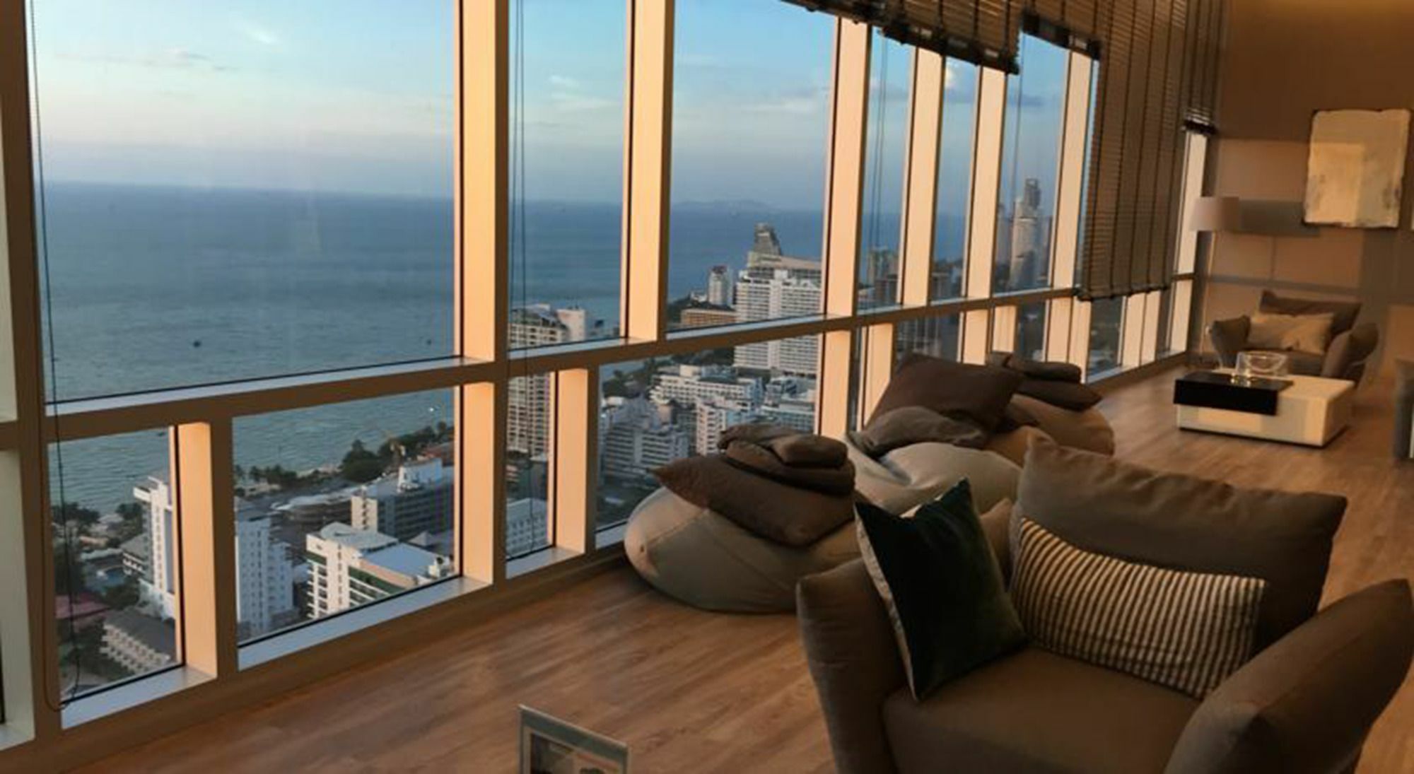 Centric Sea Pattaya By Uplus Extérieur photo