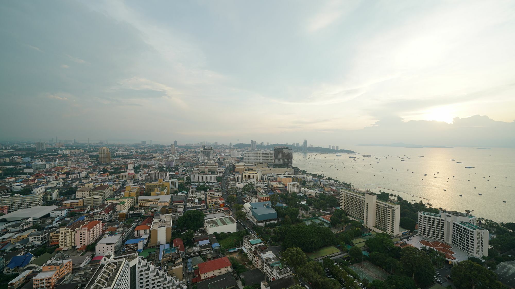 Centric Sea Pattaya By Uplus Extérieur photo